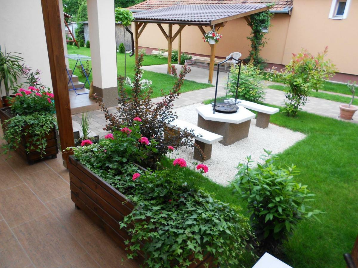 Ferienwohnung Kurucz Vendeghaz Hajdúszoboszló Exterior foto